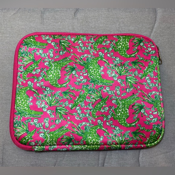 Lilly Pulitzer Alligator Floral Print Tablet Case - Picture 4 of 4
